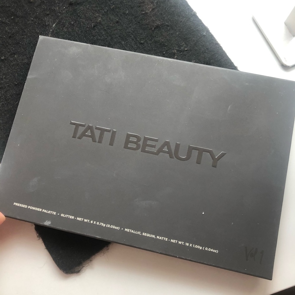 Tati beauty eyeshadow palette